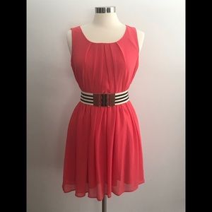 iZ Byer Coral Dress Size Large